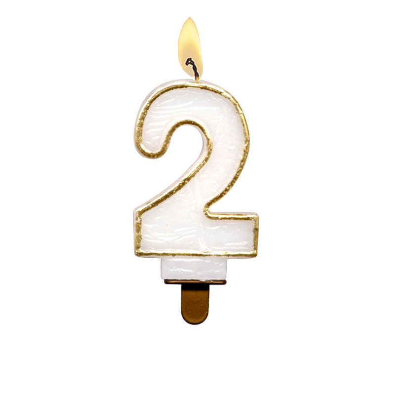Bougies Chiffre Blanc et Or N°2 pour anniversaire distingué et festif